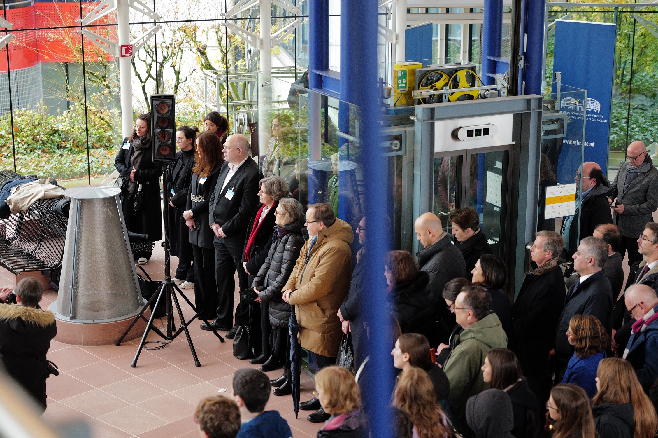 Paperbomb in Straßburg-1