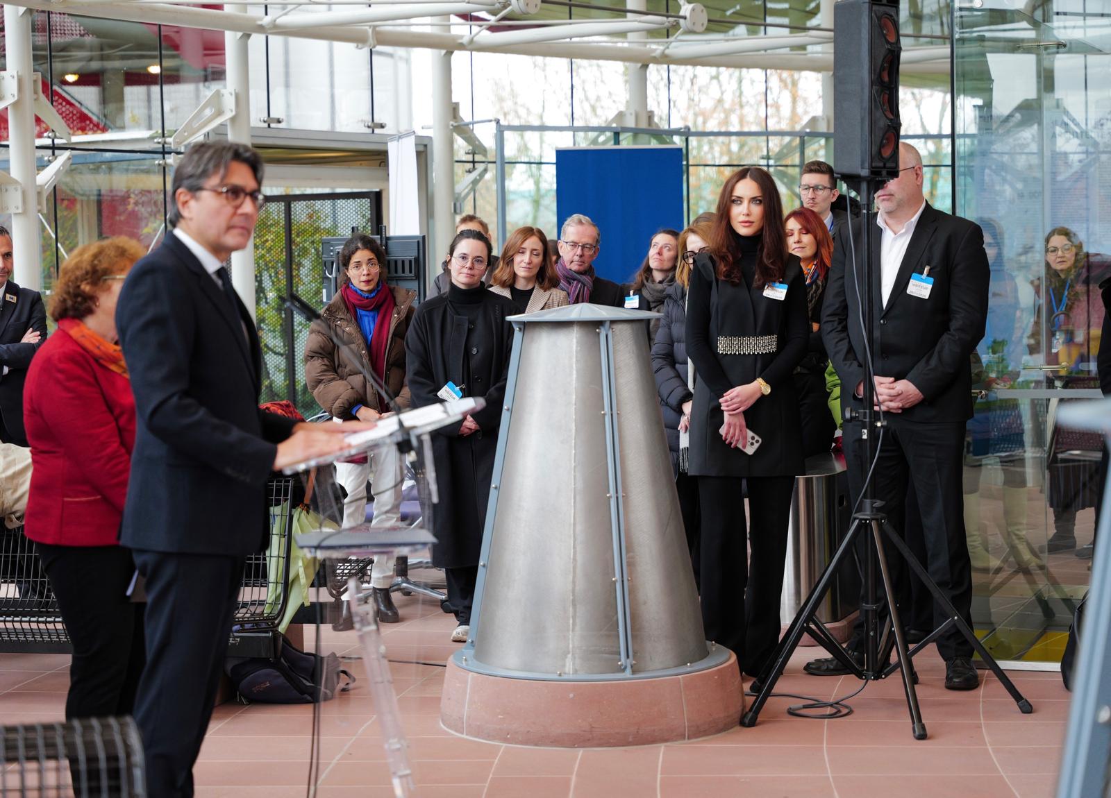 Paperbomb in Straßburg-3