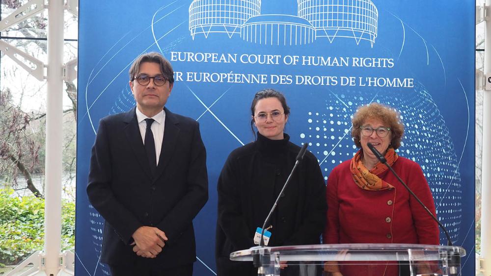 Paperbomb in Straßburg-7